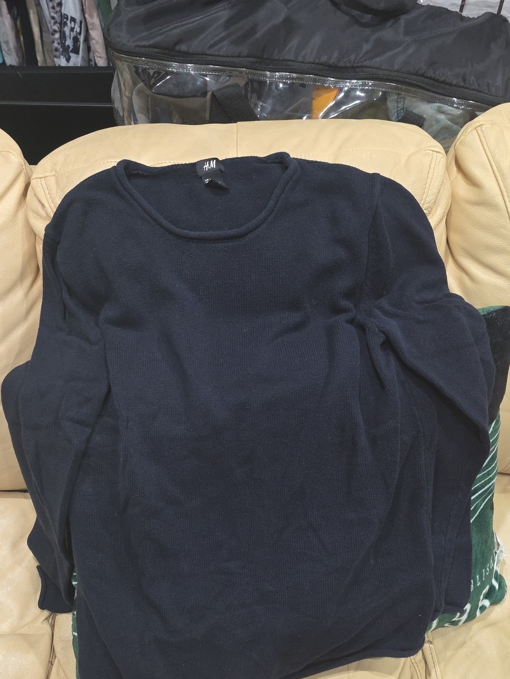 H&M Women's Dark Navy Crewneck Sweater